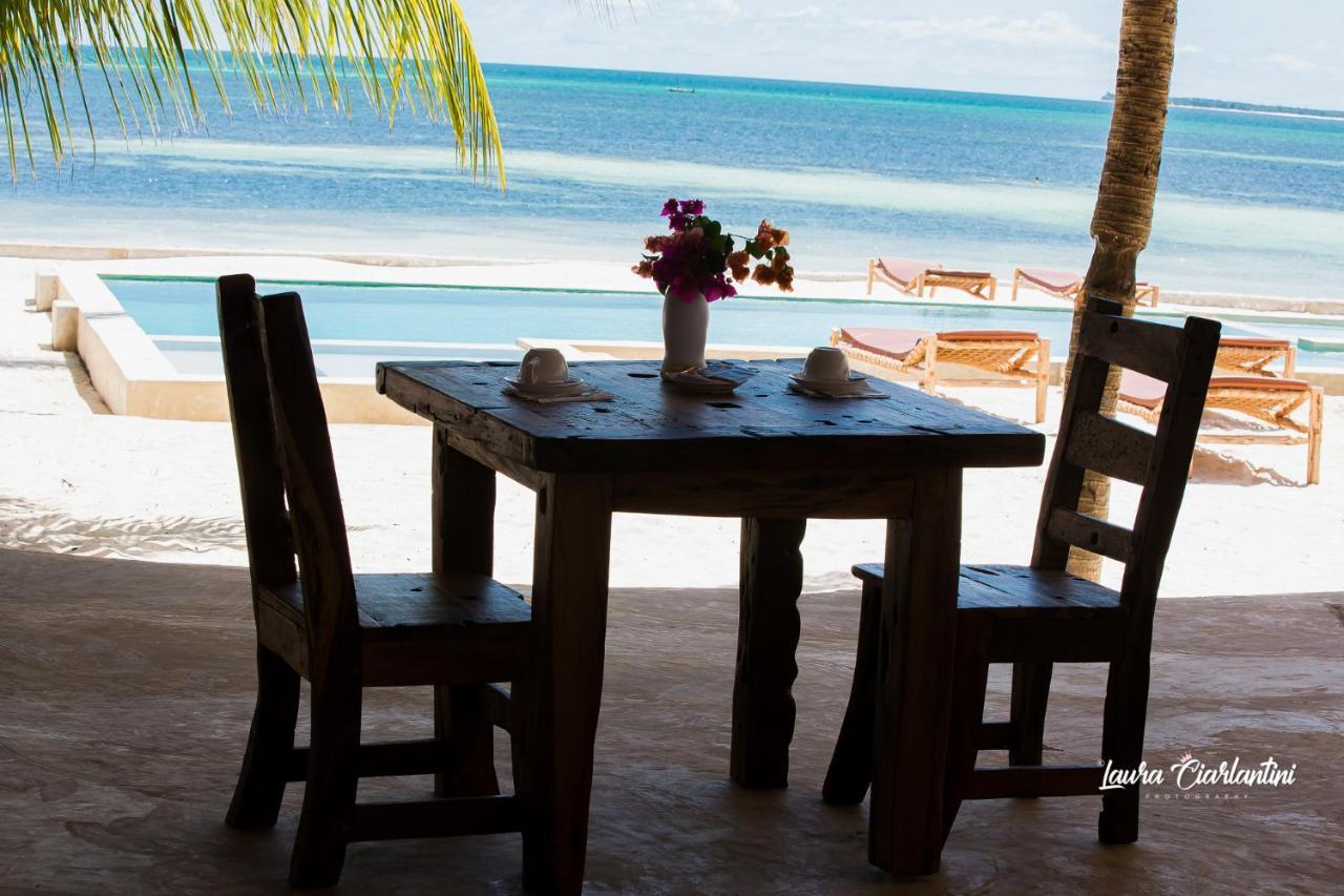 Moonshine Boutique Hotel Uroa